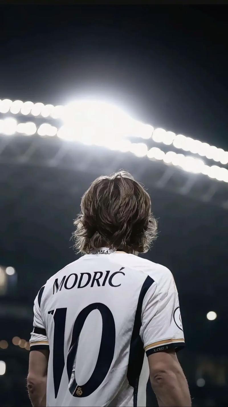 土媒：贝西克塔斯想冬窗引入迪萨西，莱斯特城后卫费斯是备选